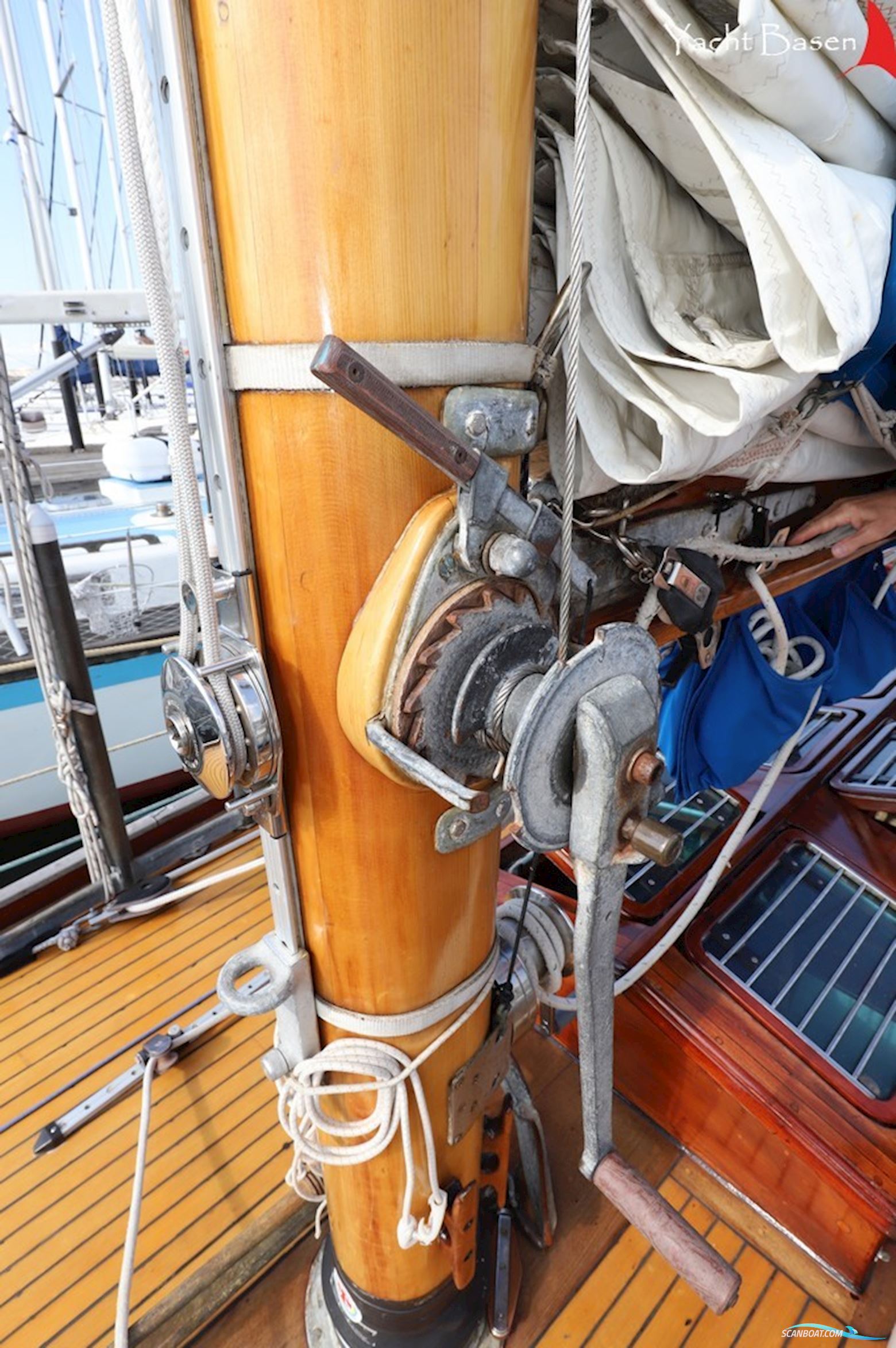 10 m R - Classic Yacht