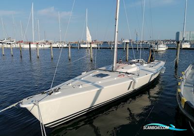 11 metre one design Sejlbåd 1994, med Mercury F8 ELH motor, Tyskland