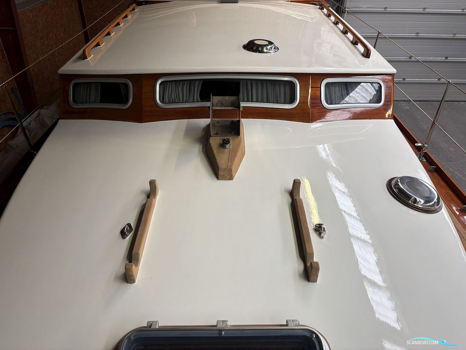 33 Fod Mahogny Ketch