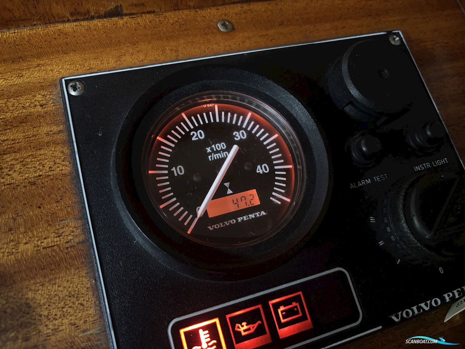 33 Fod Mahogny Ketch