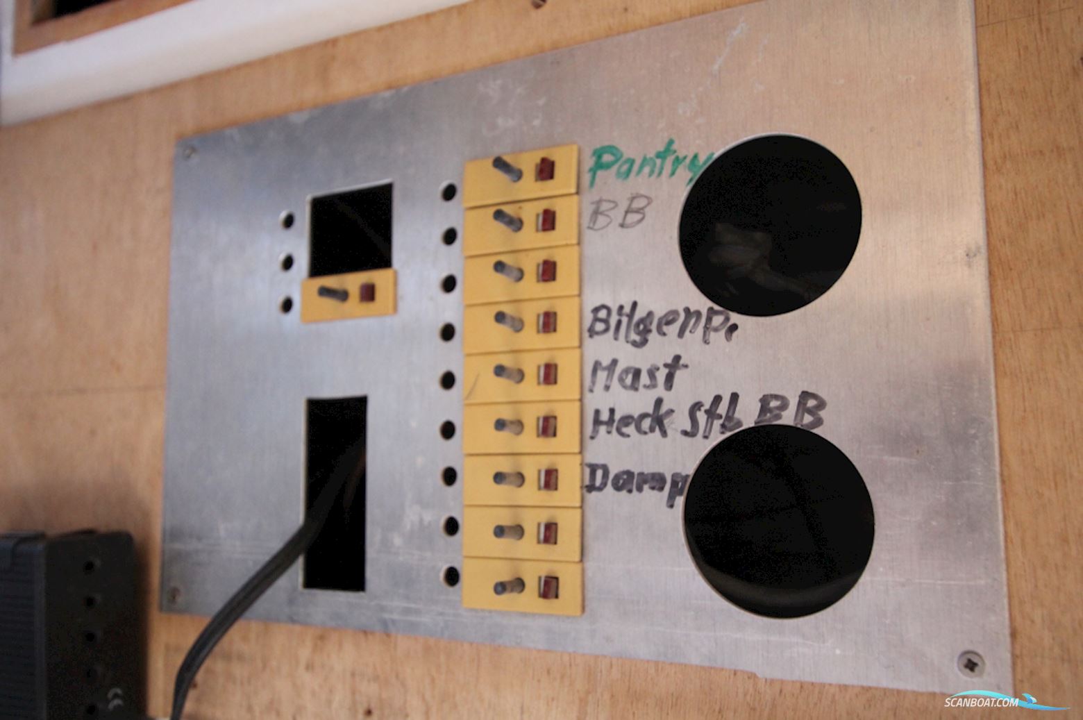 Almaz Asma 50 Aluminium