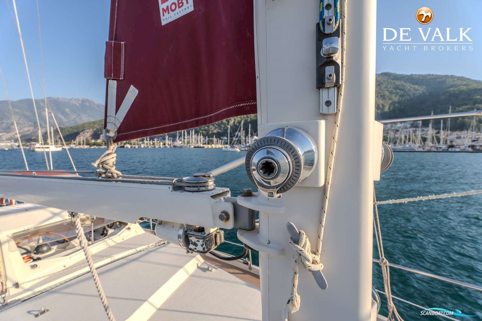 Amel Super Maramu 2000