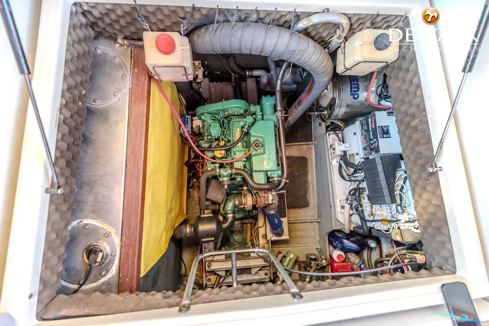 Amel Super Maramu 2000