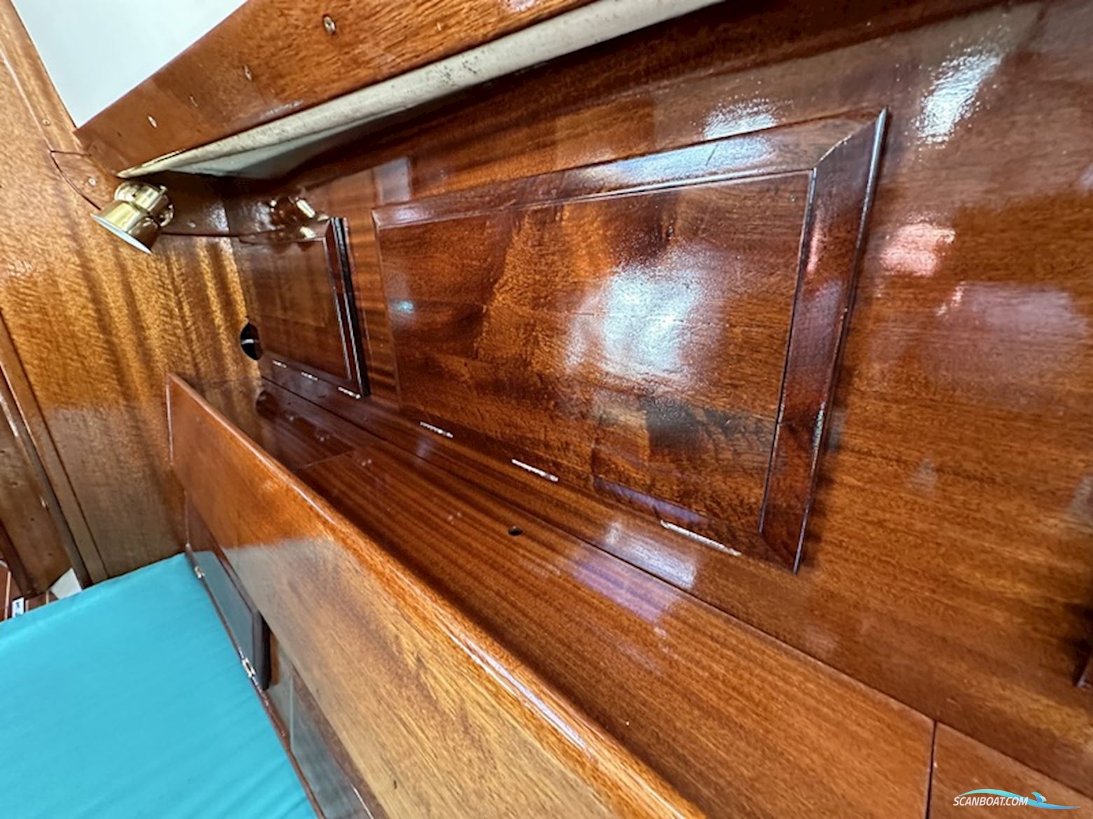 Apache 37 Sparkmann & Stephens