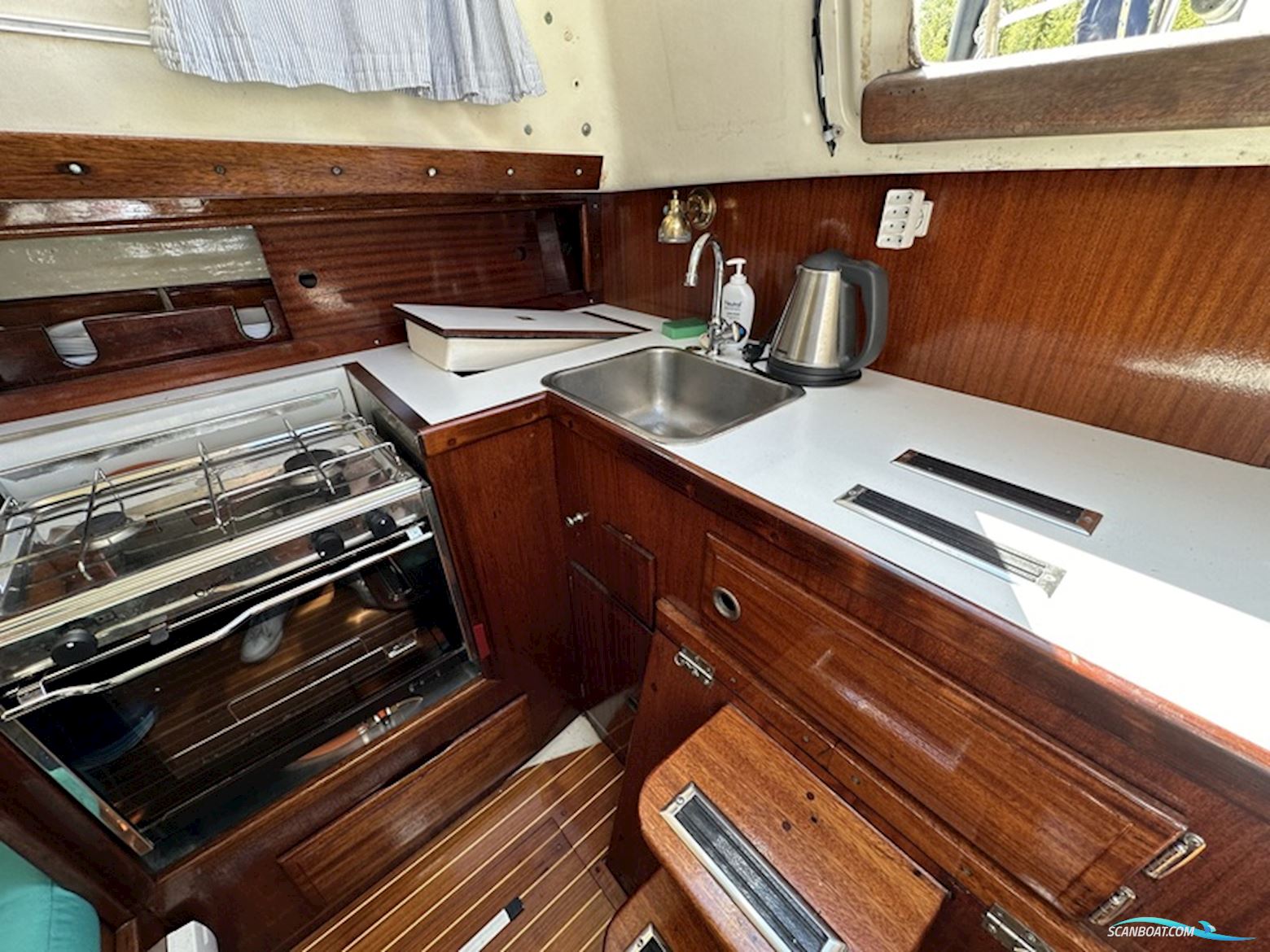 Apache 37 Sparkmann & Stephens