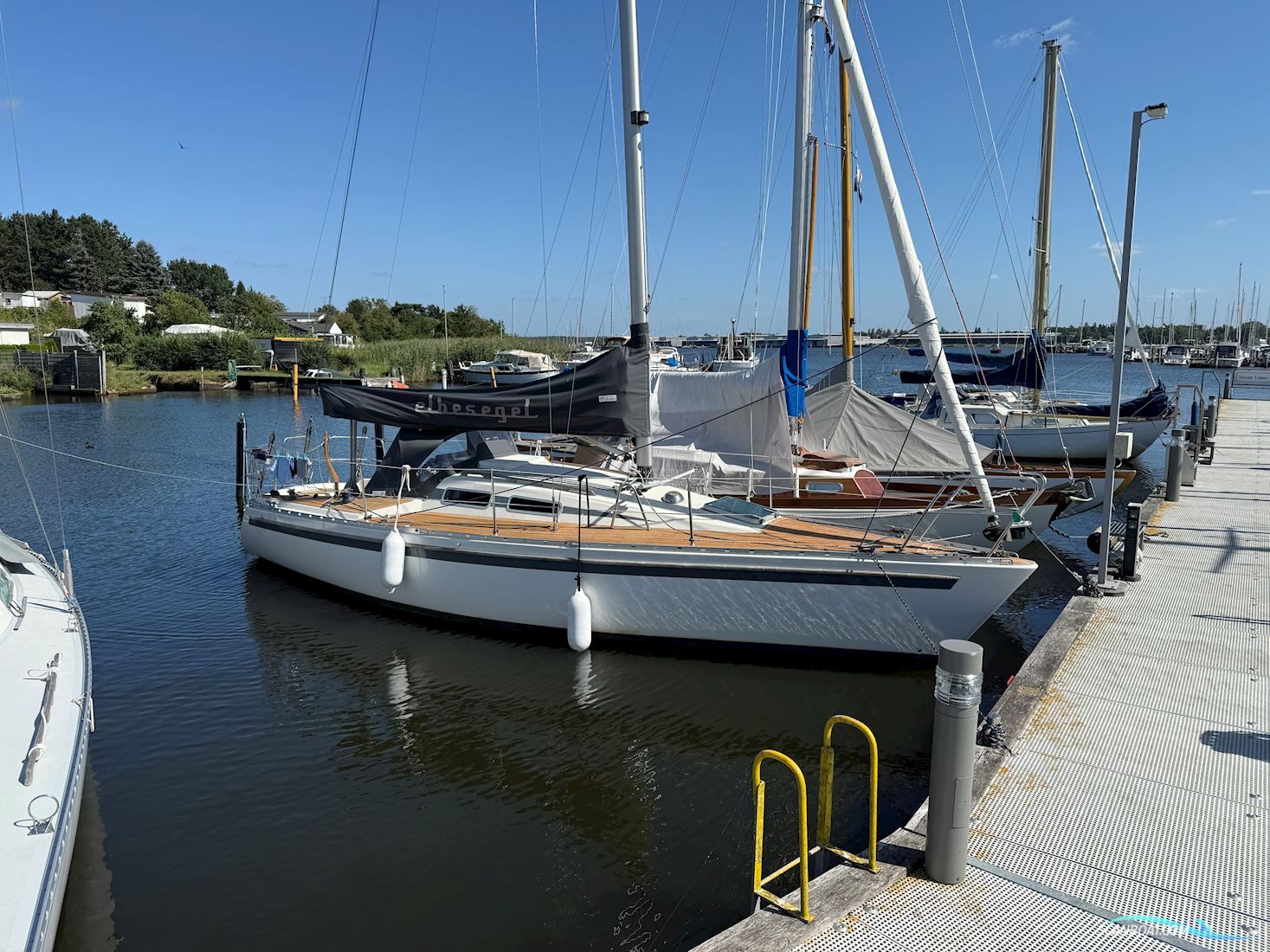 Aphrodite 29 Sejlbåd 1986, med Yanmar 1GM10 motor, Tyskland