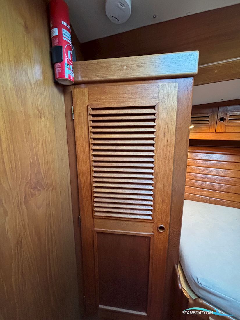 Aphrodite 36