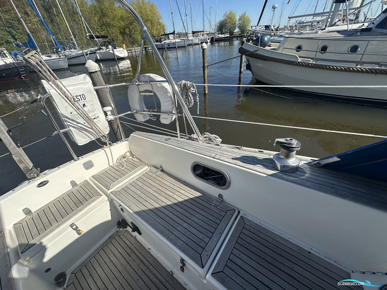Arcona 32
