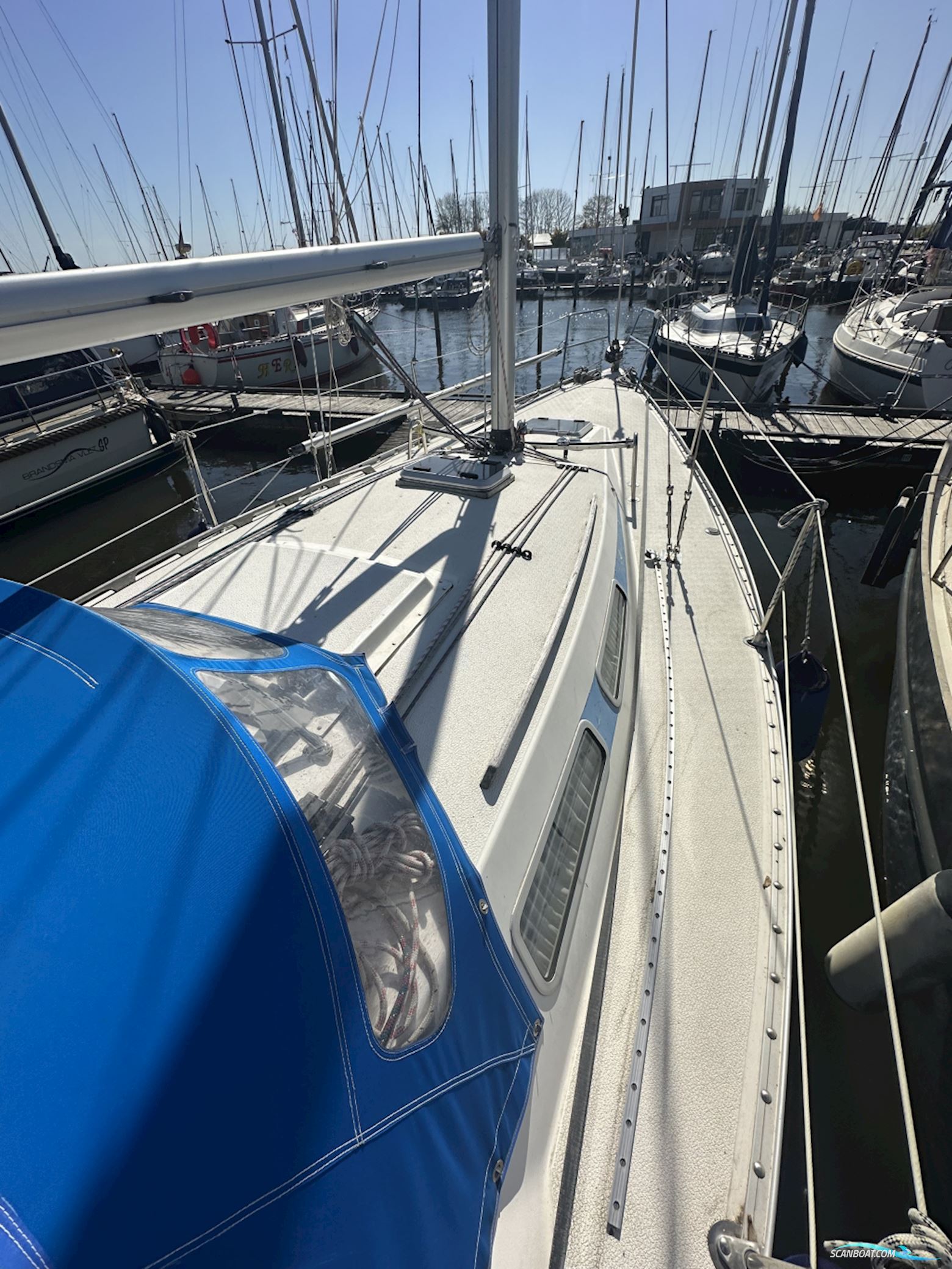 Arcona 32