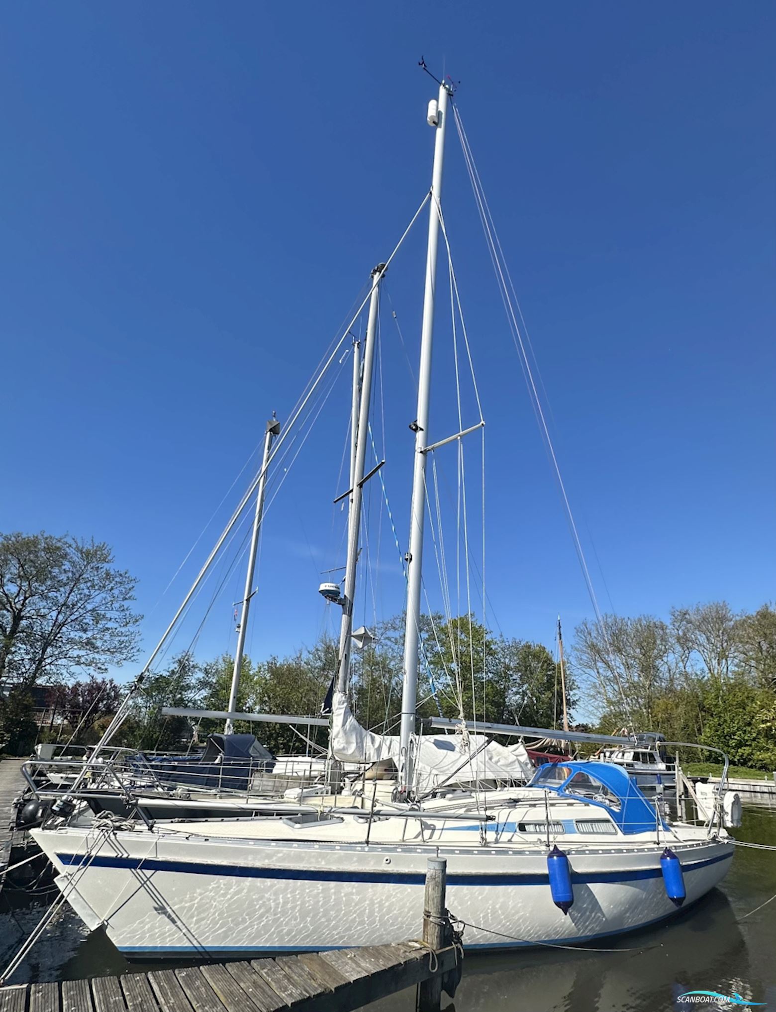 Arcona 32