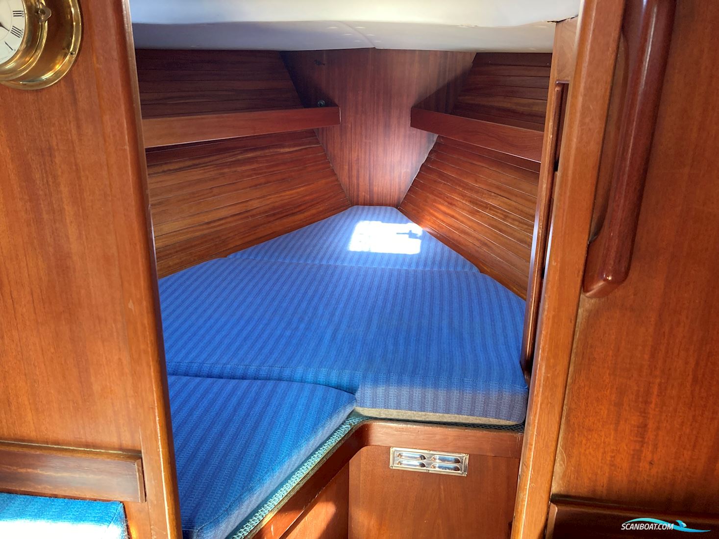 Arcona 36