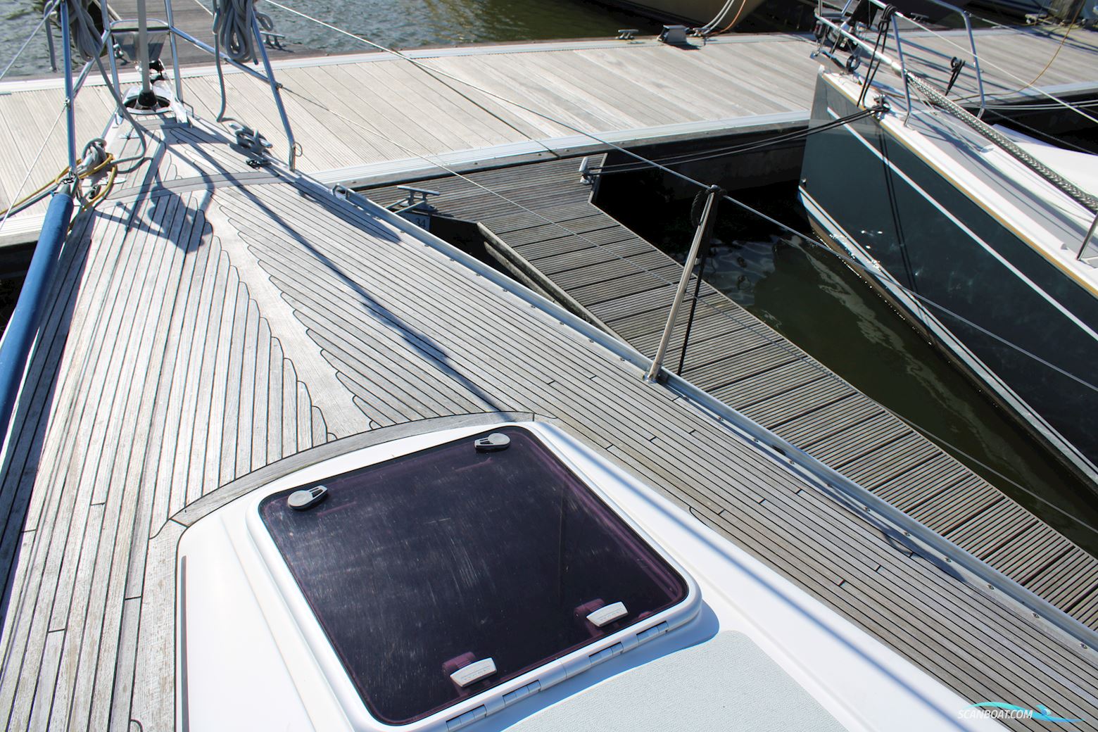 Arcona 370