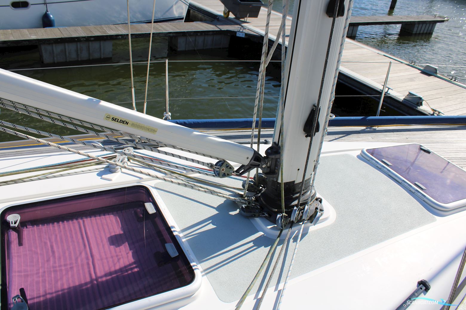 Arcona 370