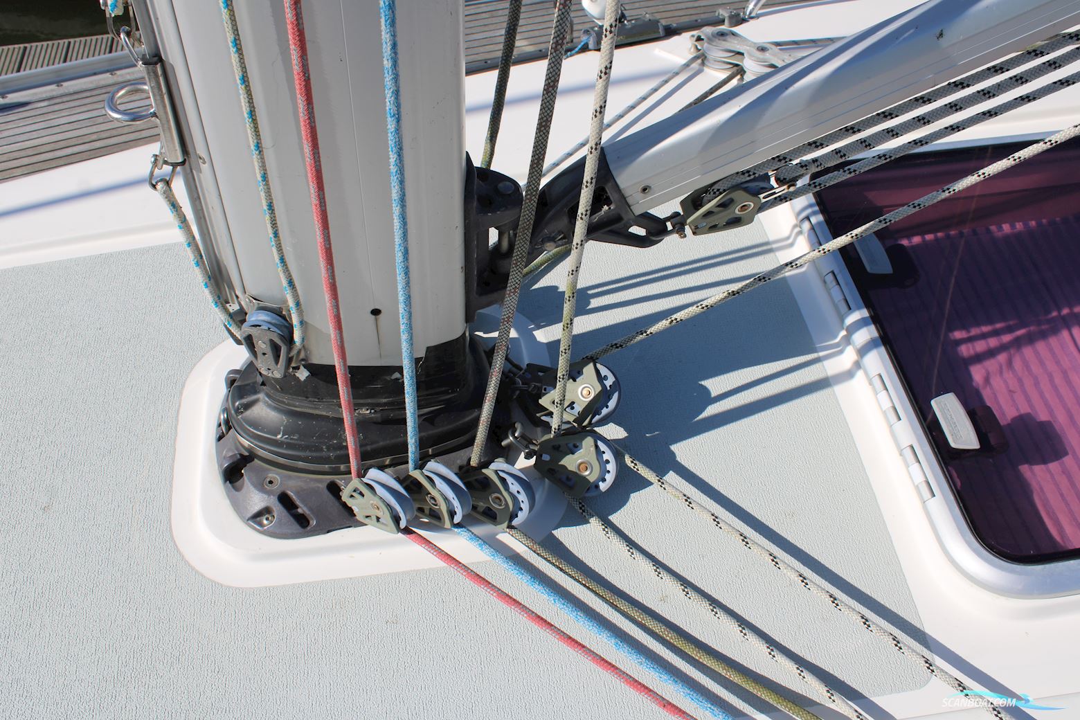 Arcona 370