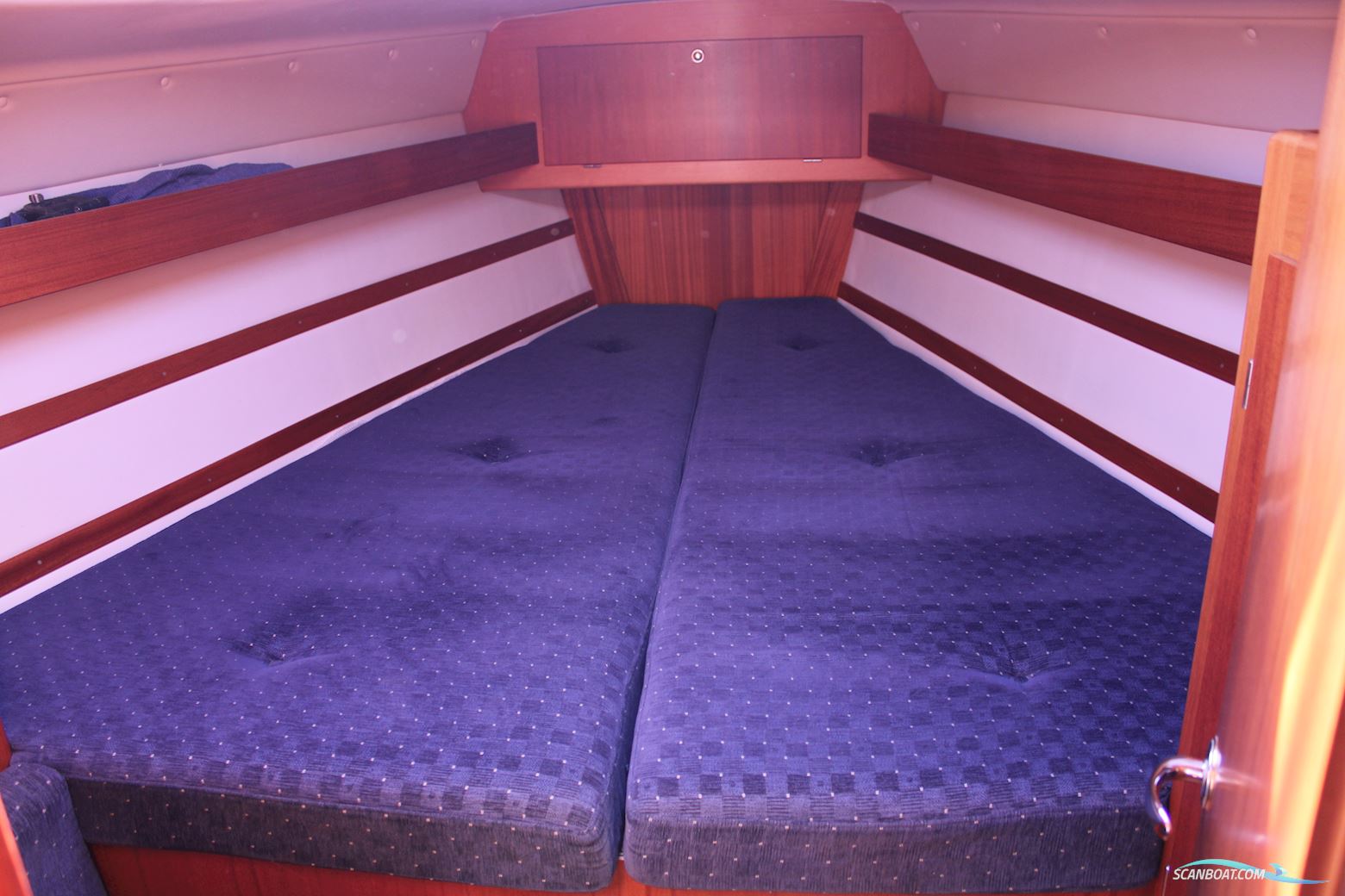 Arcona 370