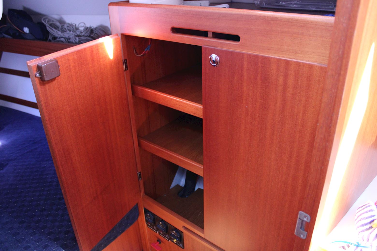 Arcona 370