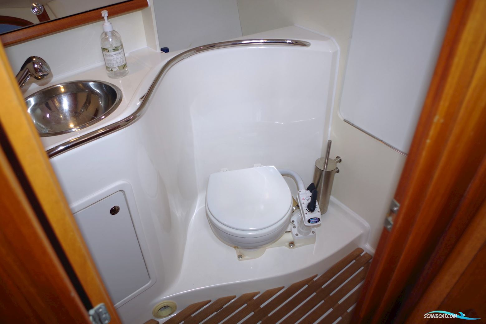 Arcona 370