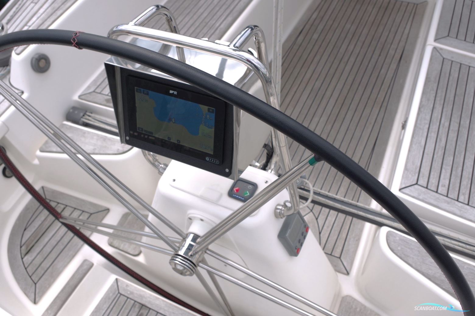 Arcona 370