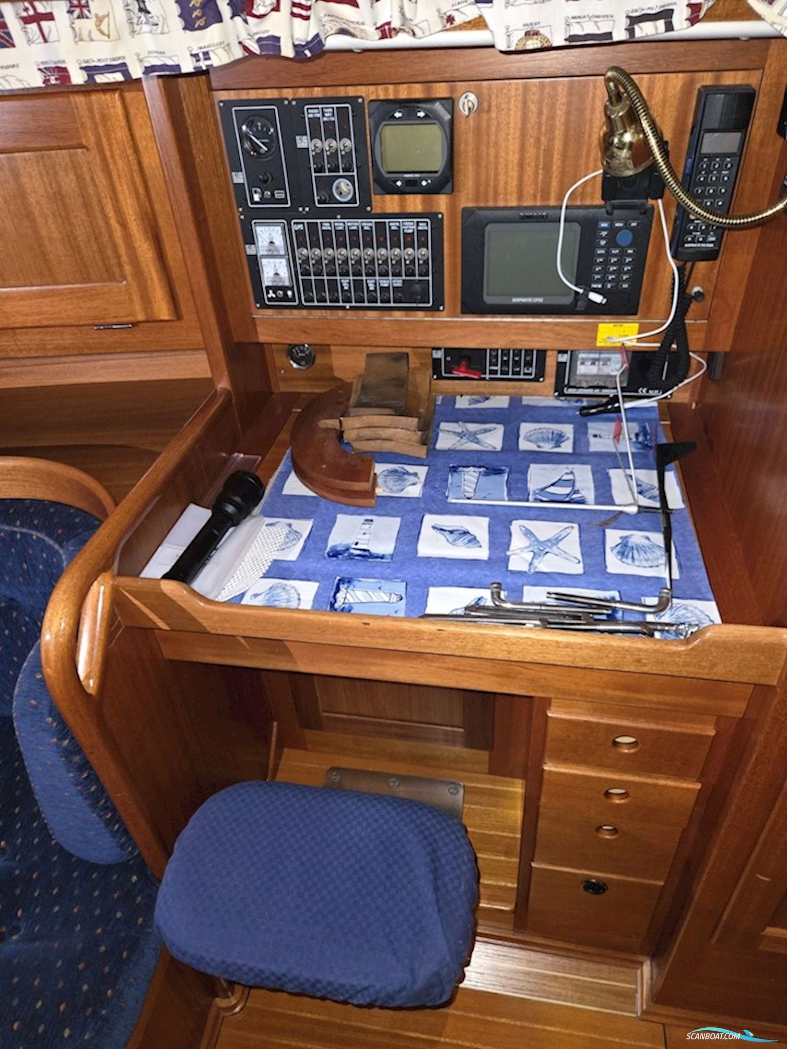 Arcona 38