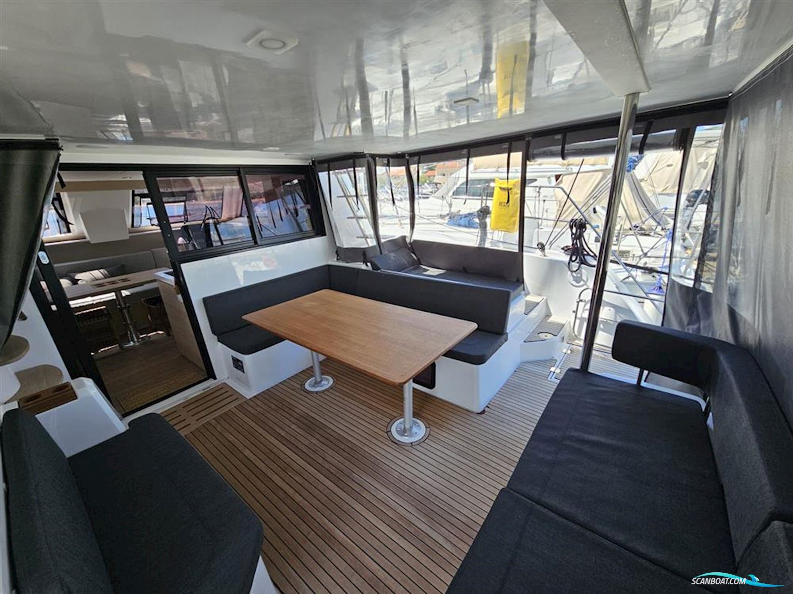 AVENTURA CATAMARANS Aventura 37