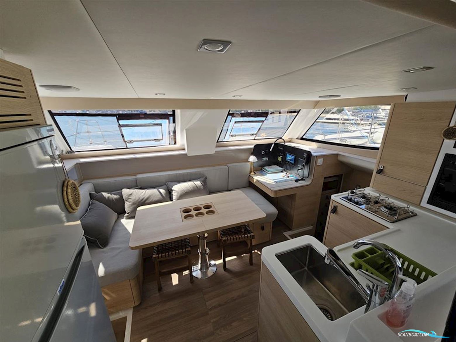 AVENTURA CATAMARANS Aventura 37