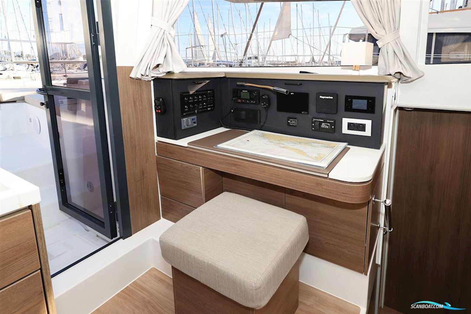 Bali Catamarans 4.2