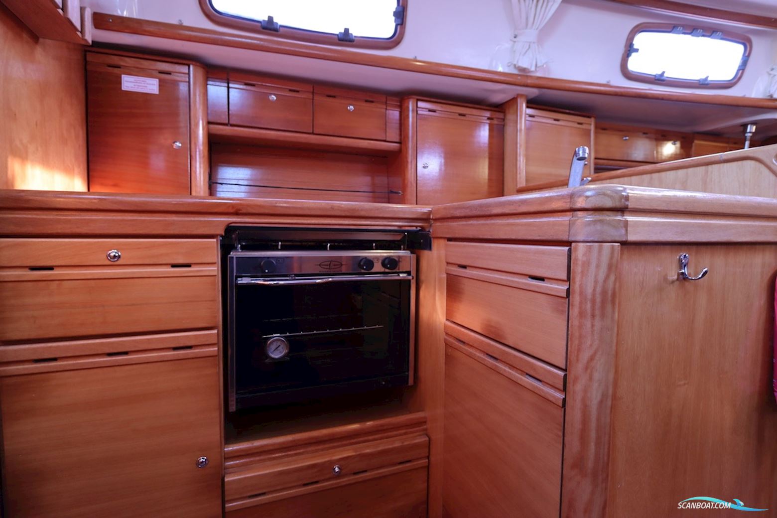 Bavaria  37 Cruiser