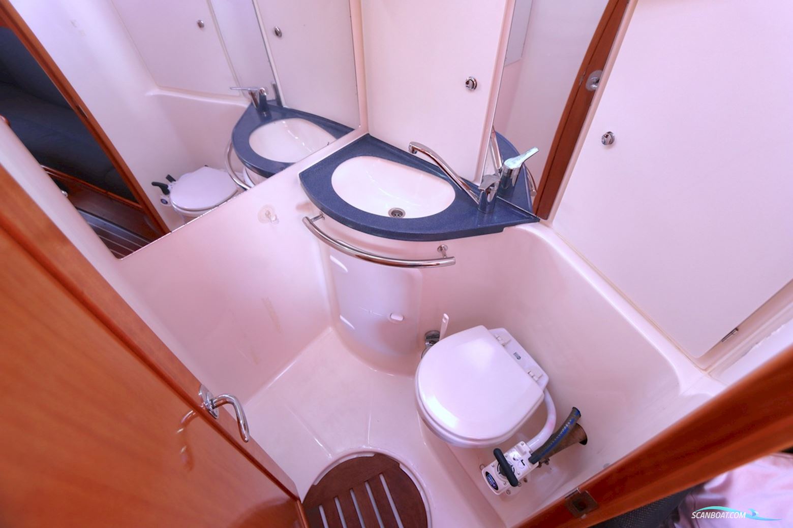 Bavaria  37 Cruiser