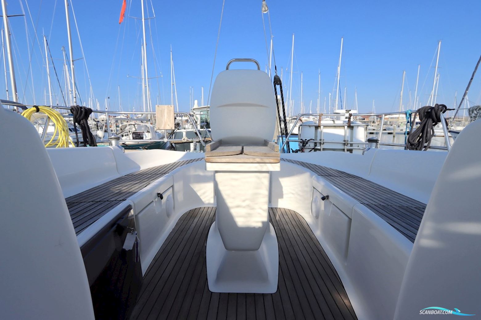 Bavaria  37 Cruiser