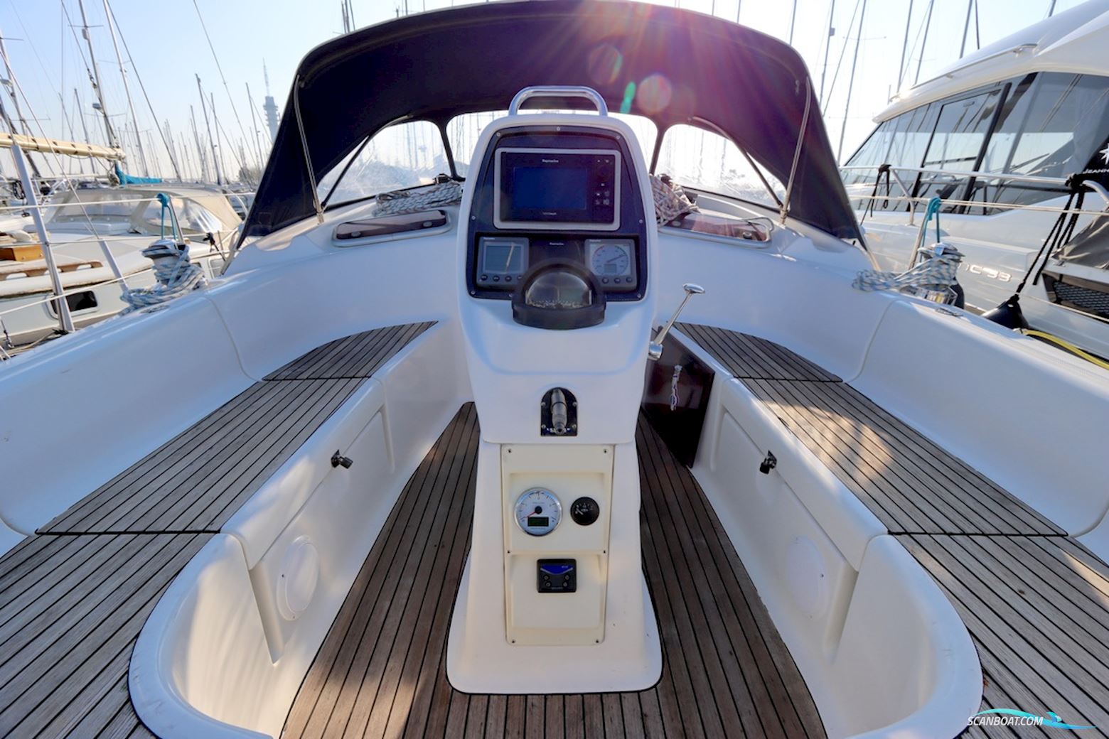 Bavaria  37 Cruiser