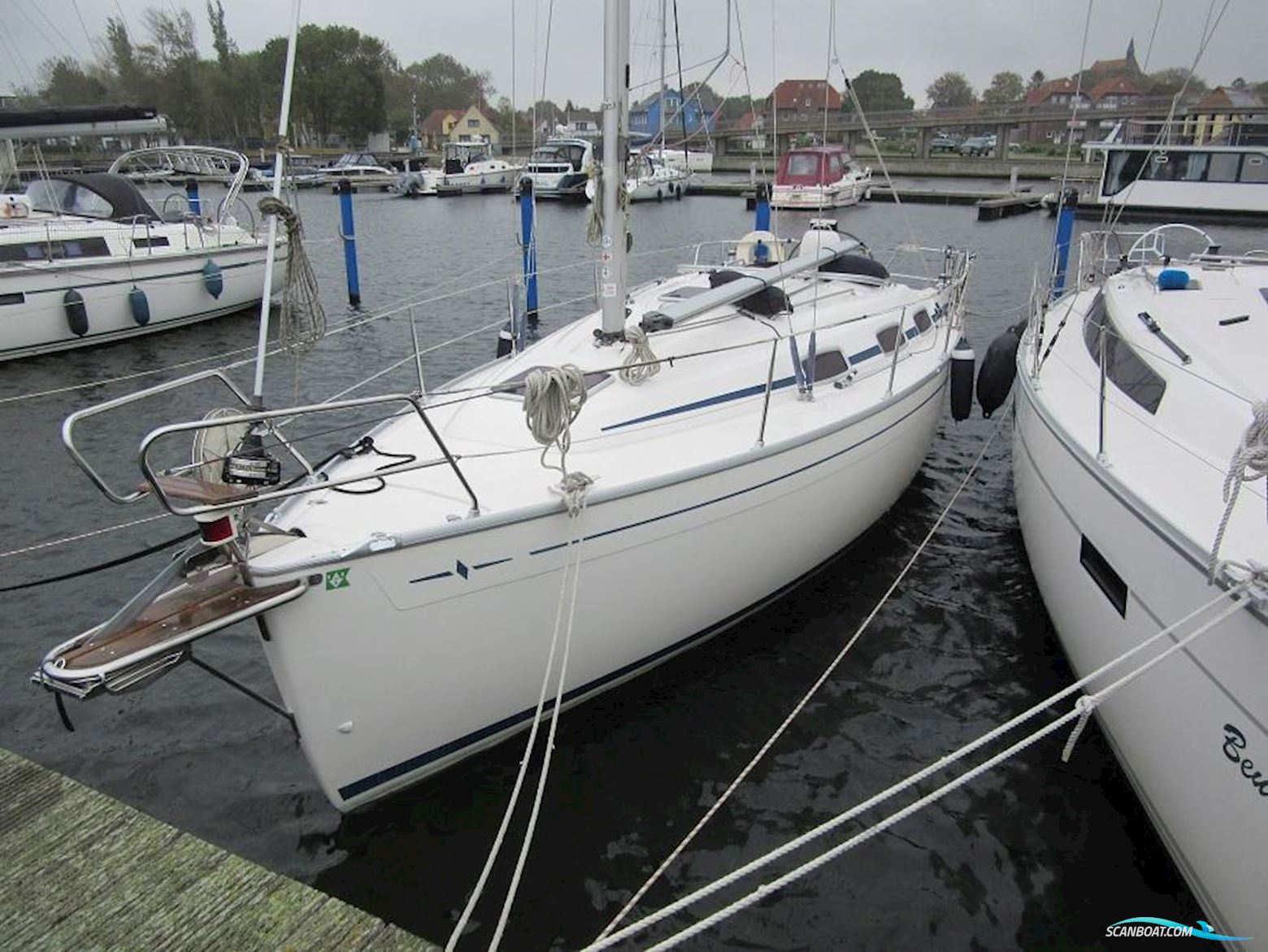 Bavaria 30 cruiser