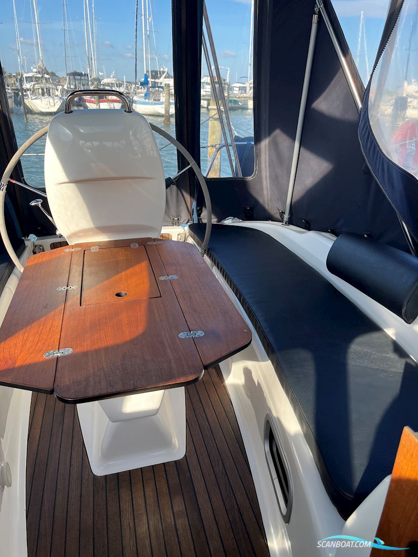 Bavaria 31 cruiser