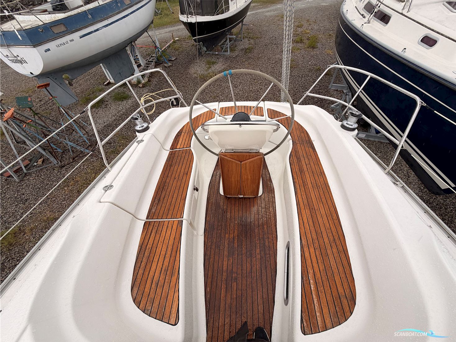 Bavaria 32 Cruiser - Rätt Utrustning & Nyare Motor