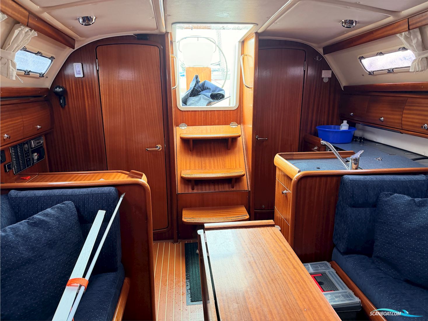 Bavaria 32 Cruiser - Rätt Utrustning & Nyare Motor
