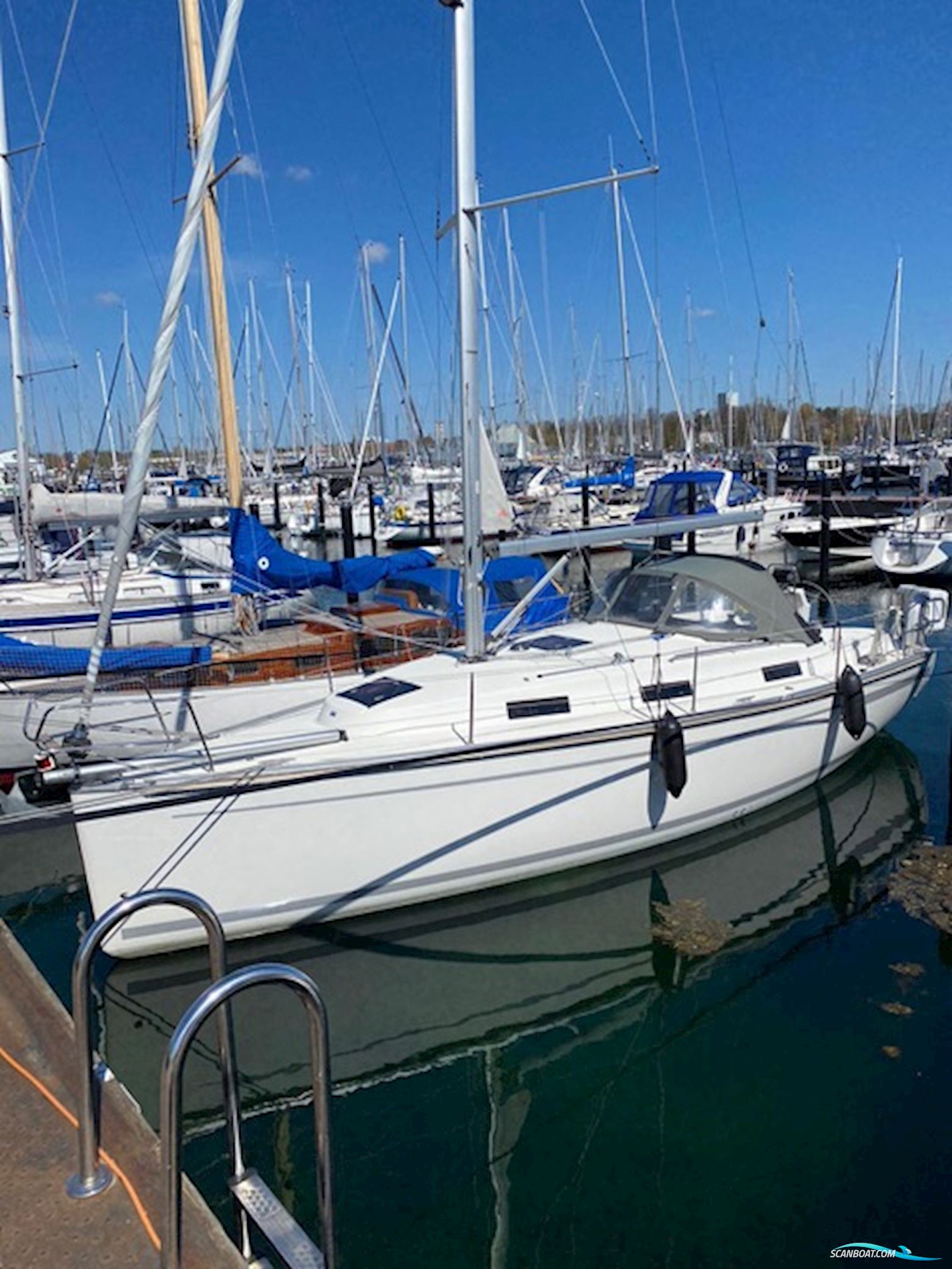 Bavaria 32 Cruiser Sejlbåd 2012, med Volvo Penta D1-20F motor, Tyskland