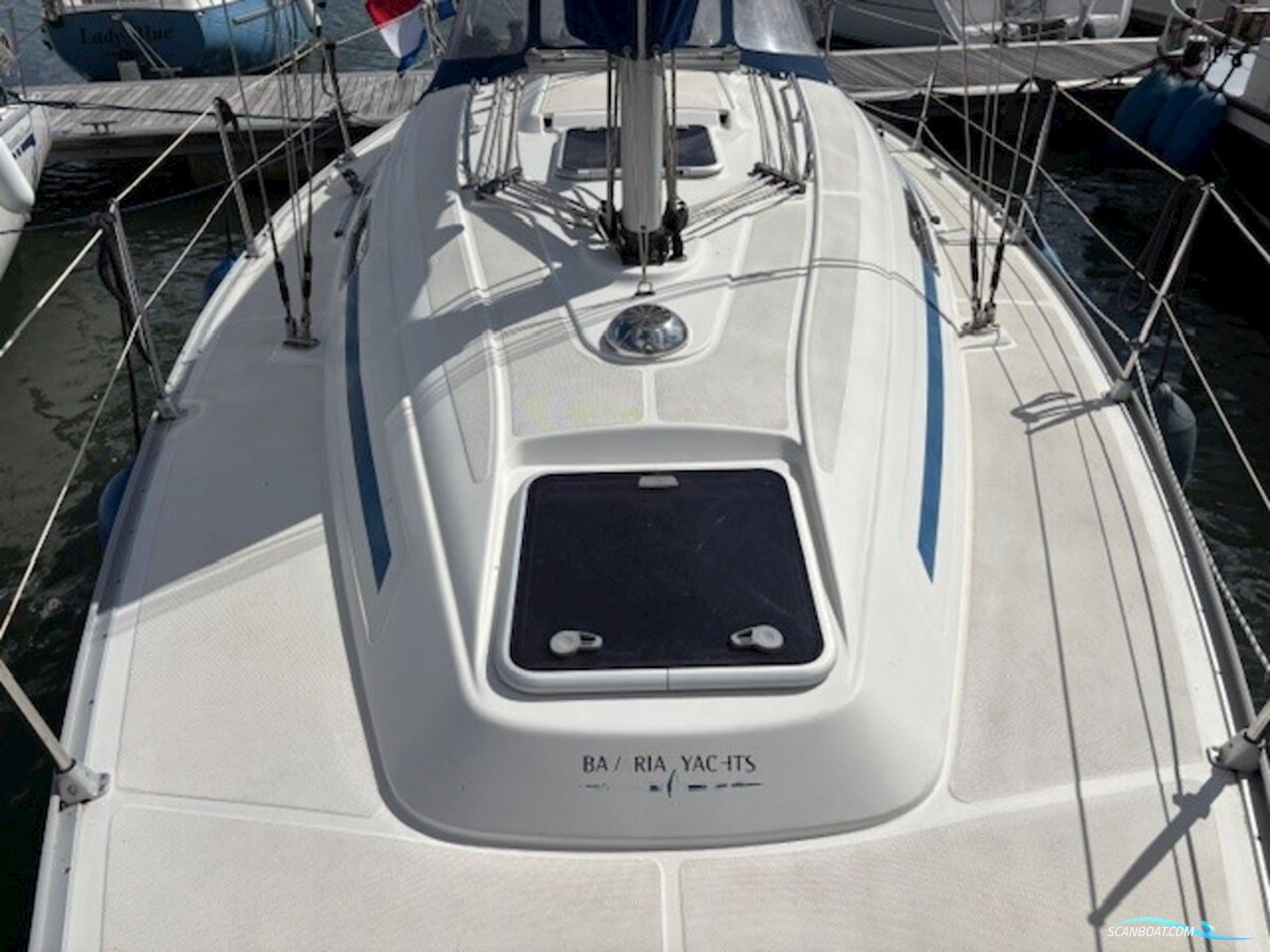 Bavaria 32