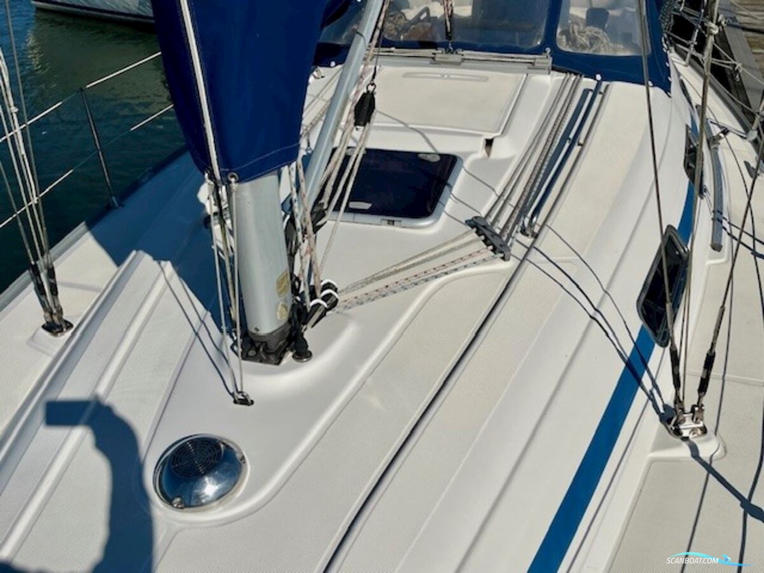 Bavaria 32
