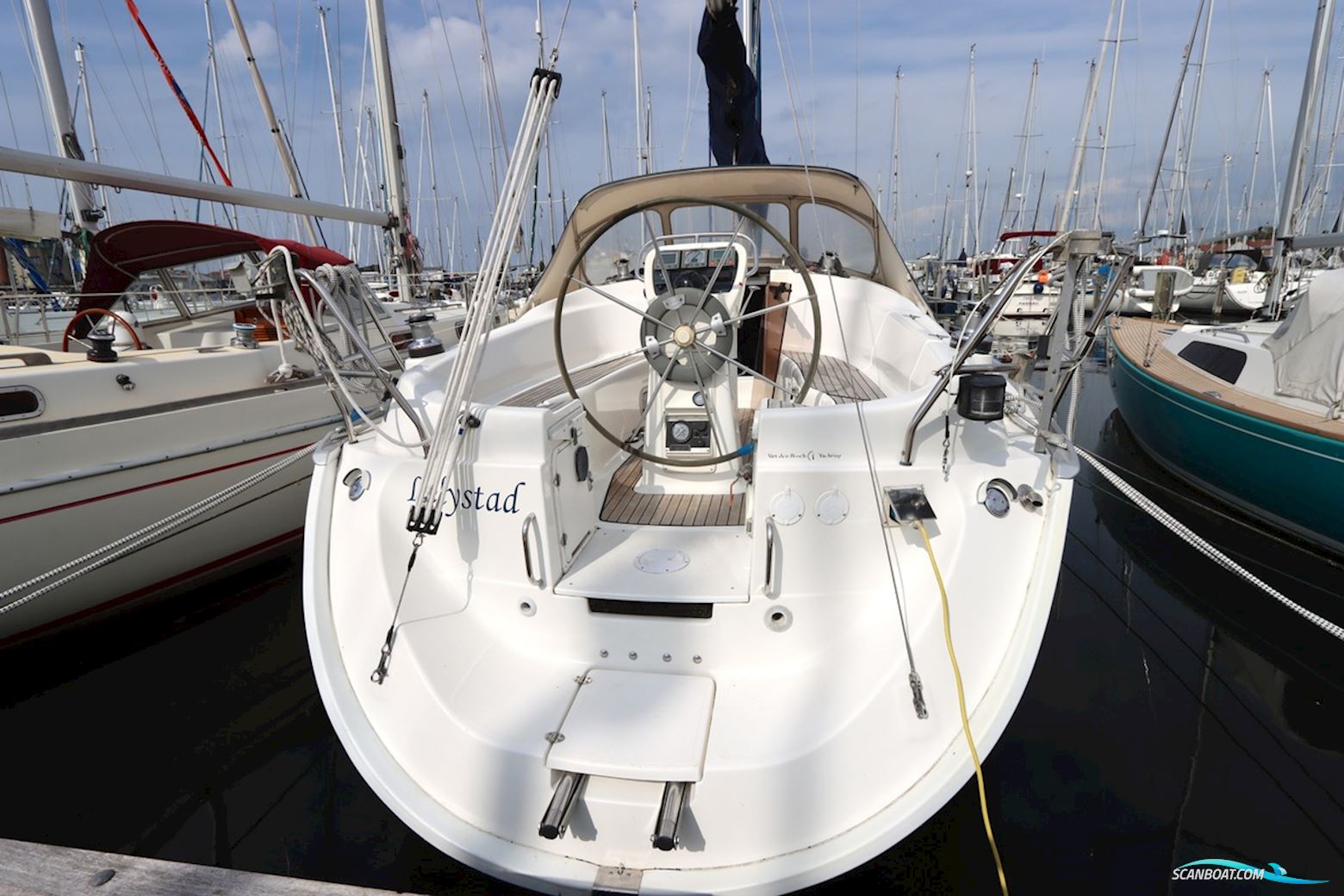 Bavaria 32