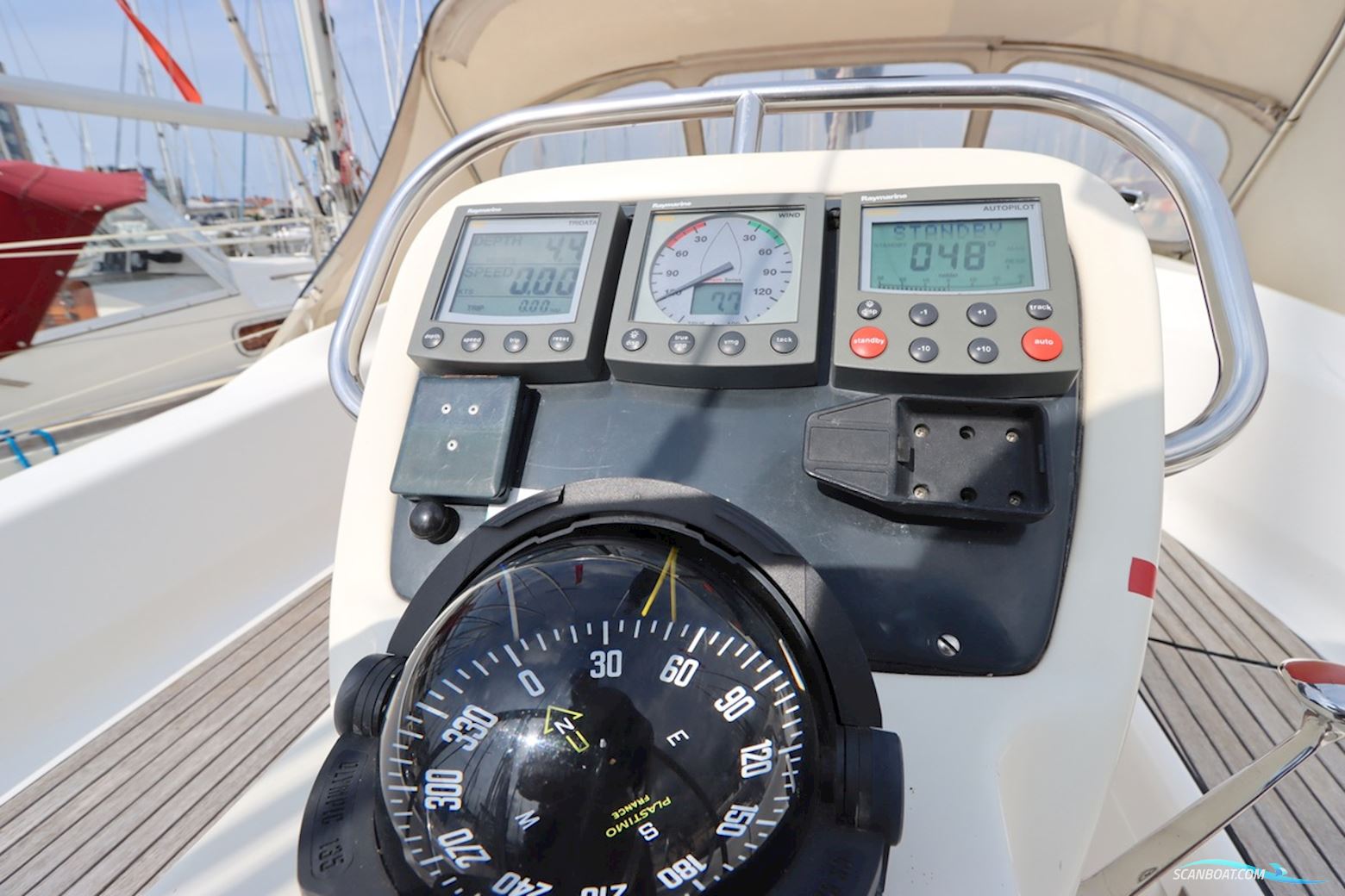 Bavaria 32