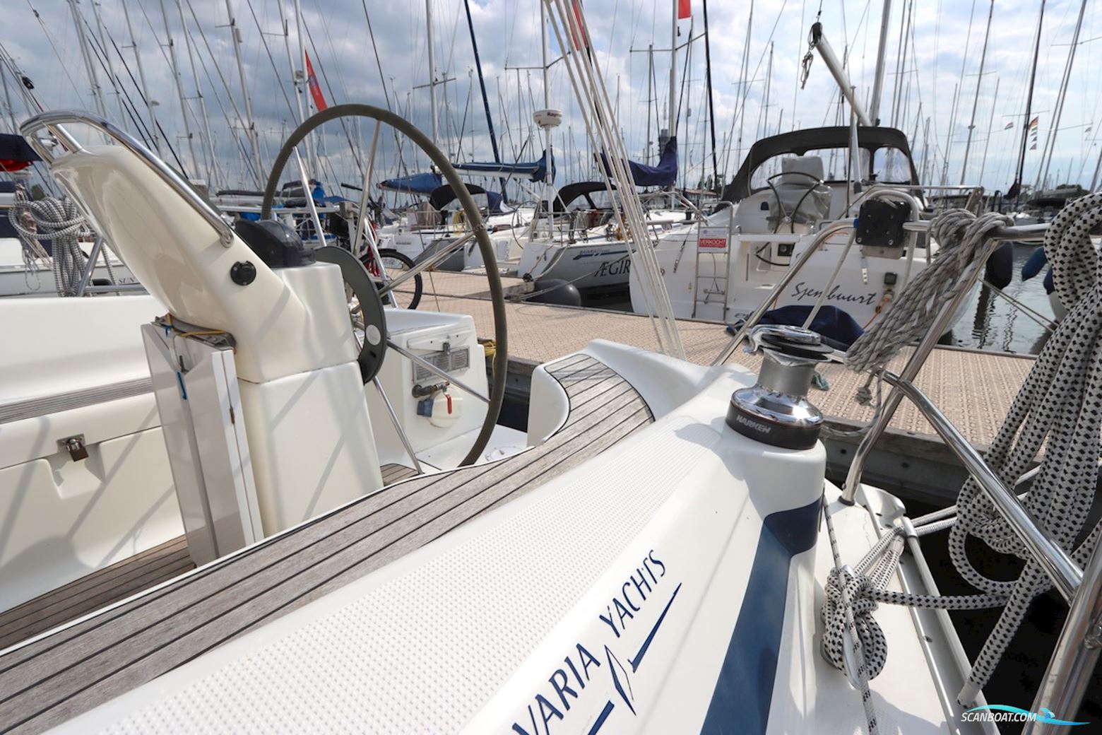 Bavaria 32