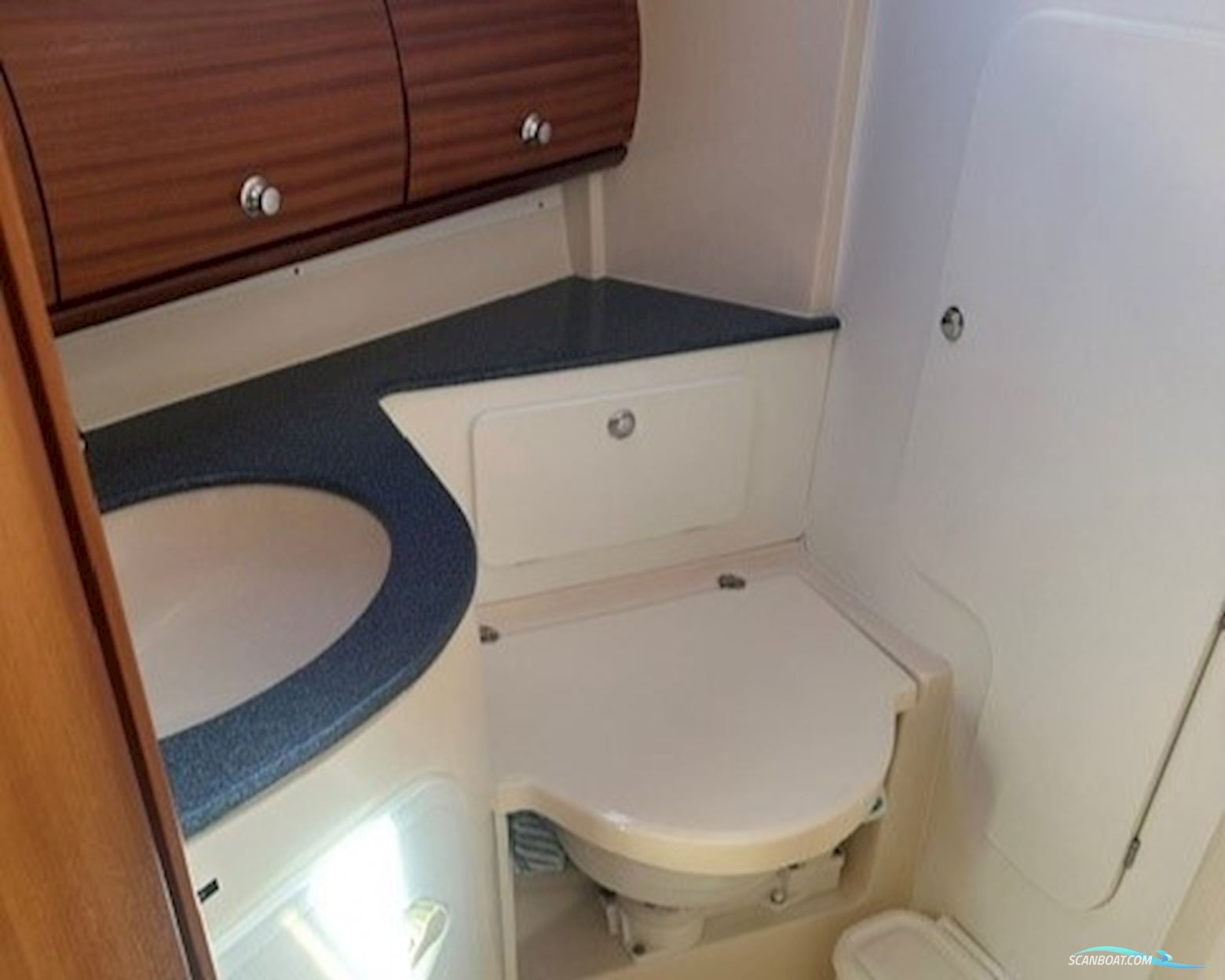 Bavaria 32