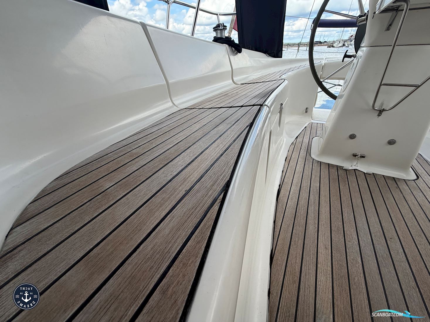 Bavaria 32