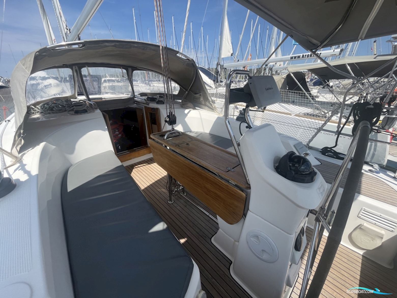 Bavaria 33 crusier