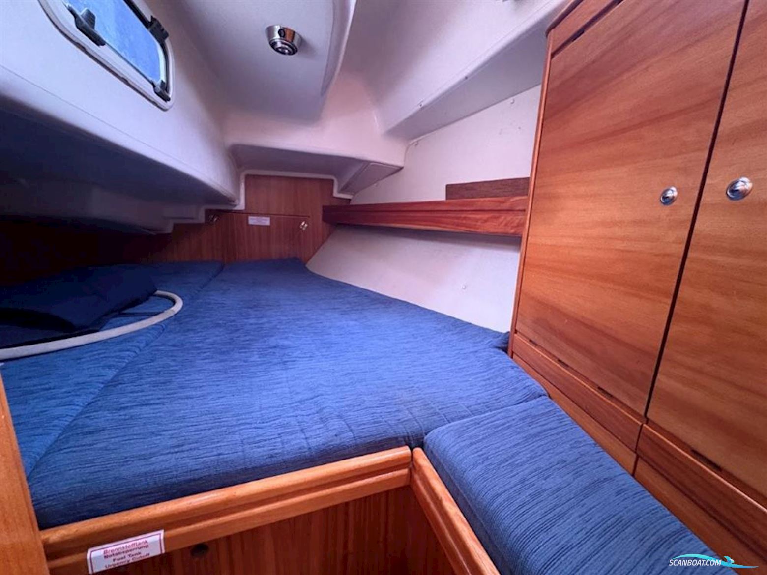 Bavaria 33