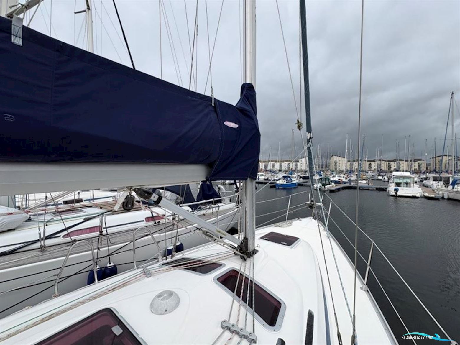 Bavaria 33