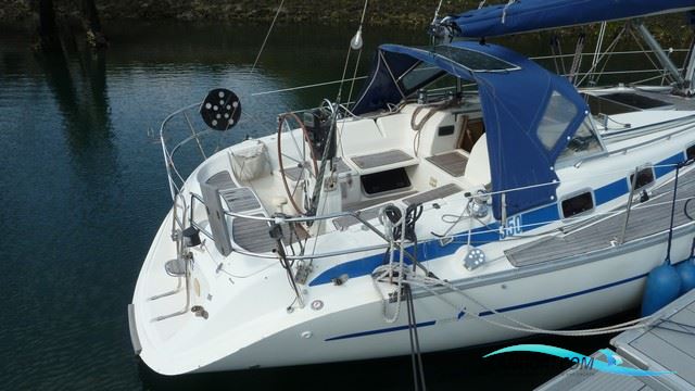 Bavaria 350 Lagoon