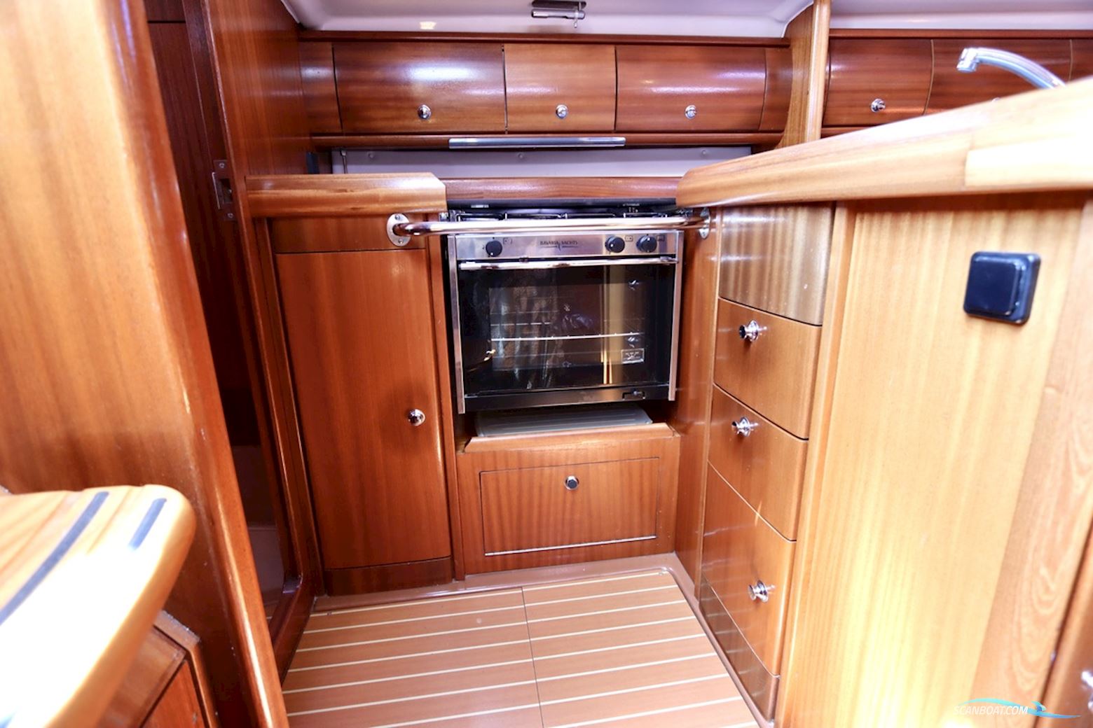 Bavaria 36-2 Custom Line