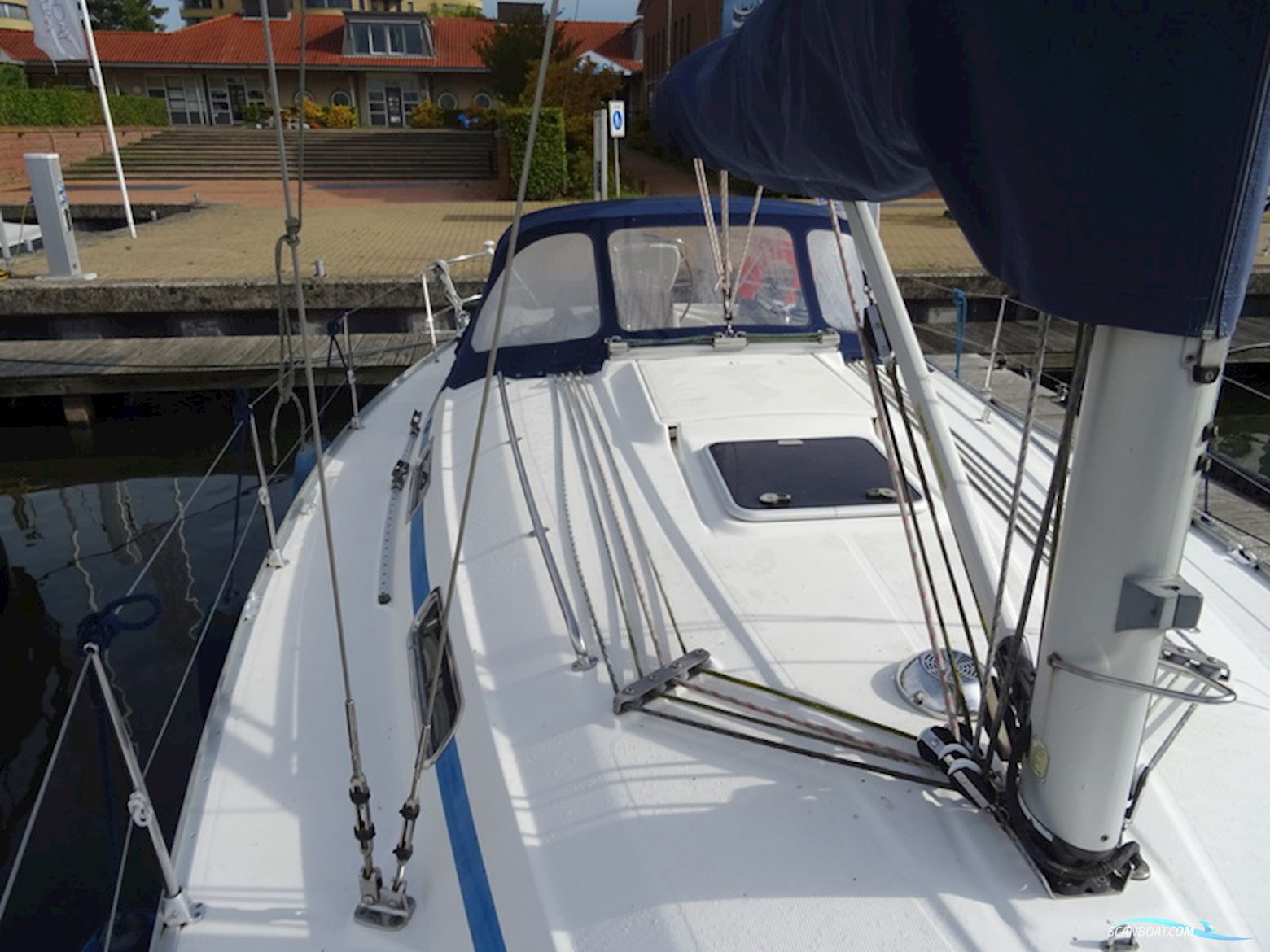 Bavaria 37-3
