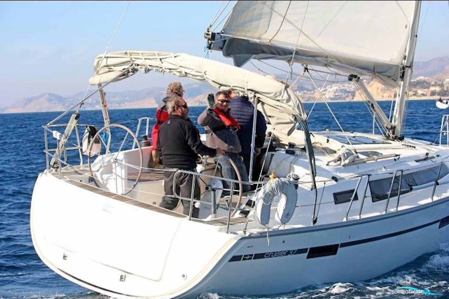 Bavaria 37 Cruiser Sejlbåd 2015, med Volvo Penta motor, Spanien