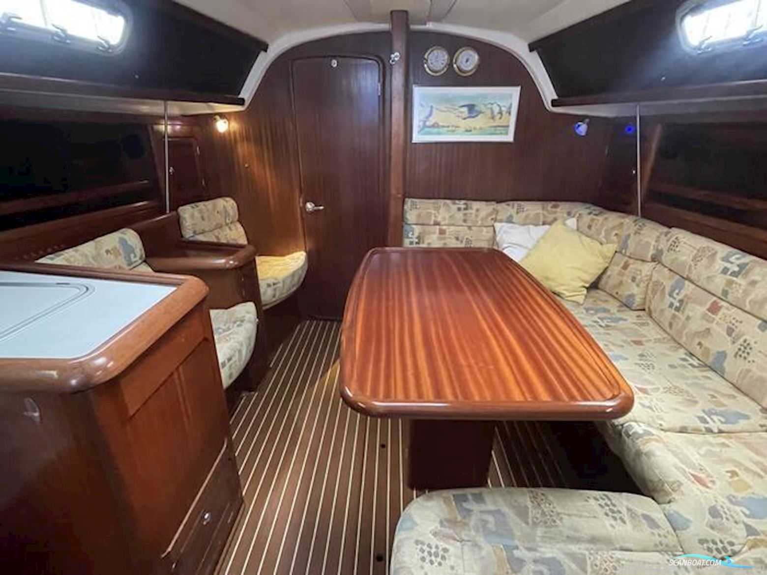 Bavaria 37